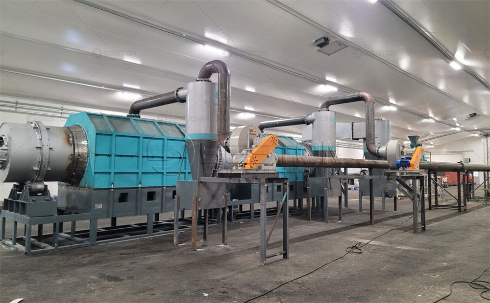 芬蘭BST-10<a href=http://m.zearar.cn/solution/tanhua/woodscraps/36.html target=_blank class=infotextkey>木屑炭化設備</a>安裝