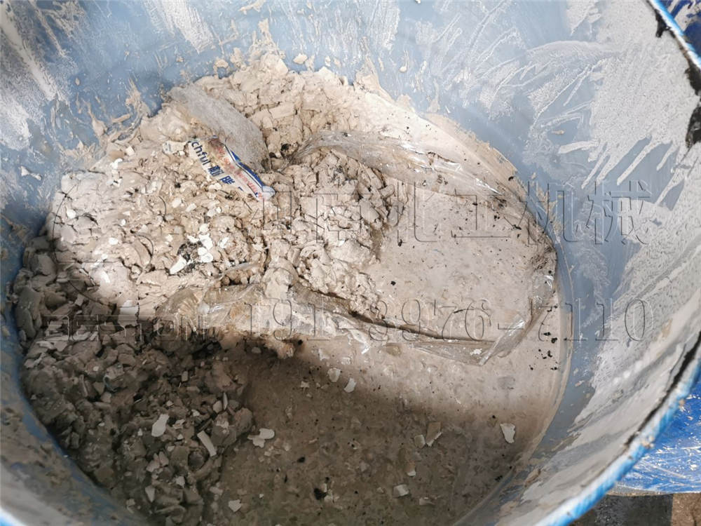 <a href=http://m.zearar.cn/solution/lianyou/weifei/31.html target=_blank class=infotextkey>油泥處理設(shè)備</a>